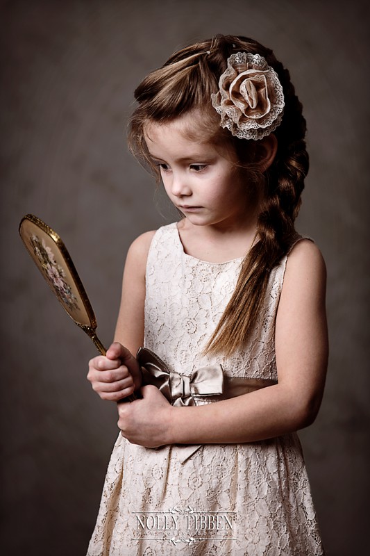 Nolly Tibben Fotografie, fine art portret, kinderportret, artistiek portret, klassiek, stijlvol, bijzonder,  fotografie, child photography, Heeten, Raalte, Deventer, Zwolle, portretfotografie, fotograaf Overijssel | fine art portretten